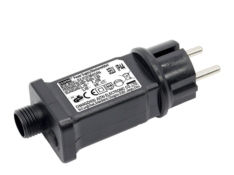 欧规幻彩RGB红外遥控一体式电源